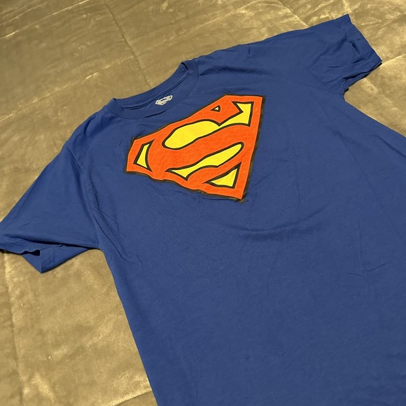 DC Comics Other - Superman Shirt Youth XL 14/16 Blue Red Logo Crest‎ DC Comics Short Sleeve Boys
